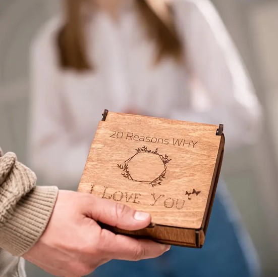 20 Reasons Why I Love You Wooden Heart Puzzle The Bridal Marketplace Best Bridal Fair