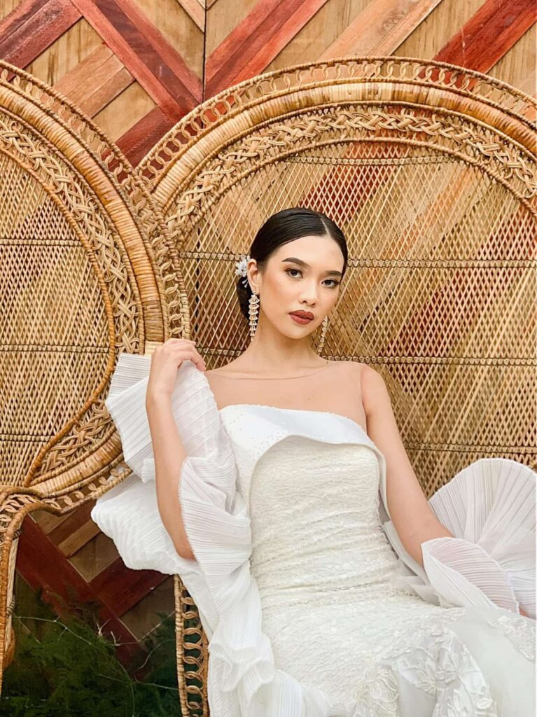 bridal fair laura santos